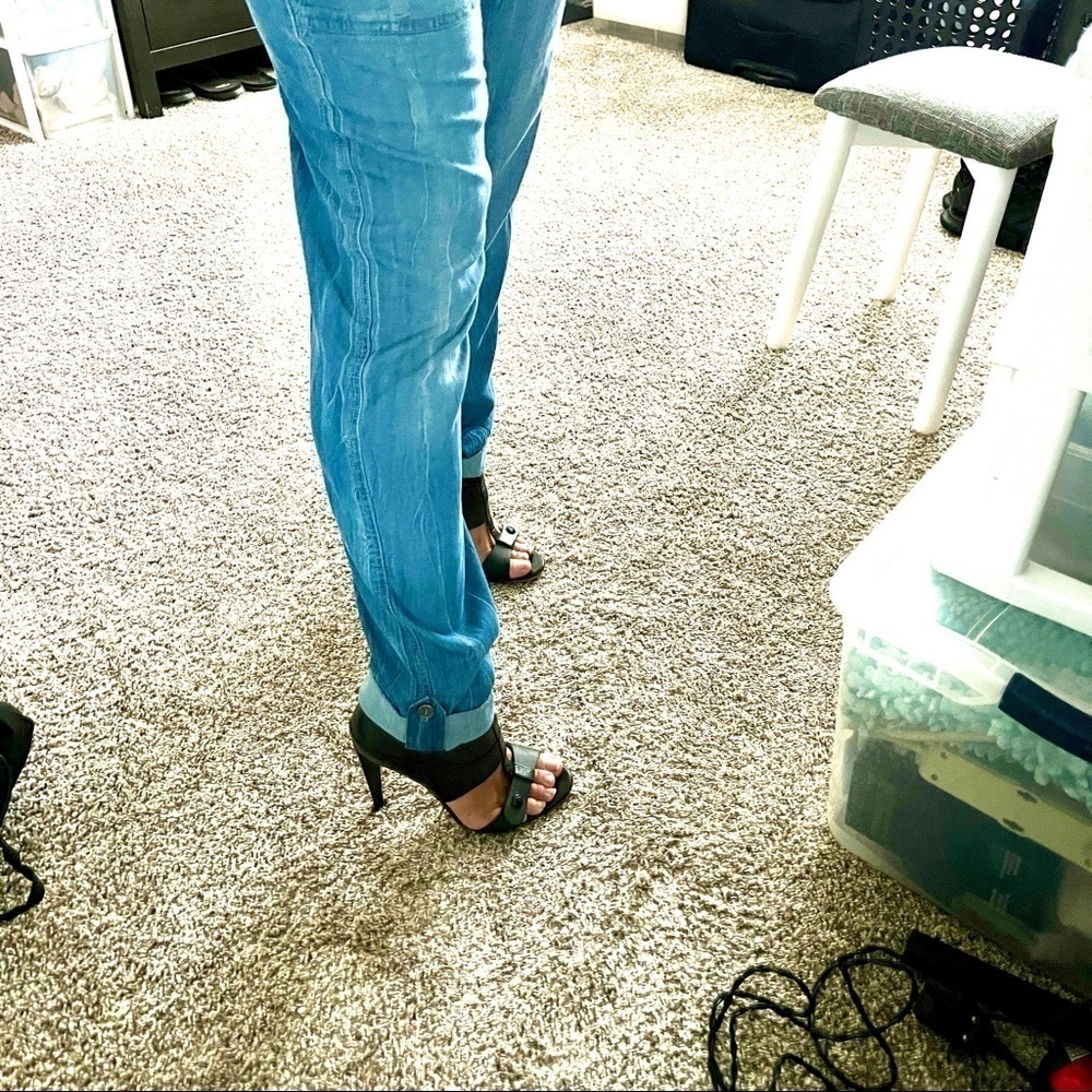 Splendid Wide leg Draw String Denim Pants with Rolled Button Ankle. Hard 2 Find! - Picture 4 of 16
